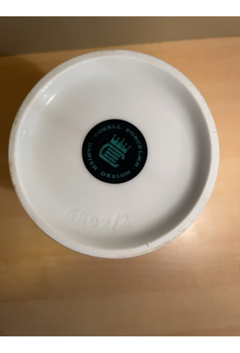 Vase fra Corell Porcelæn